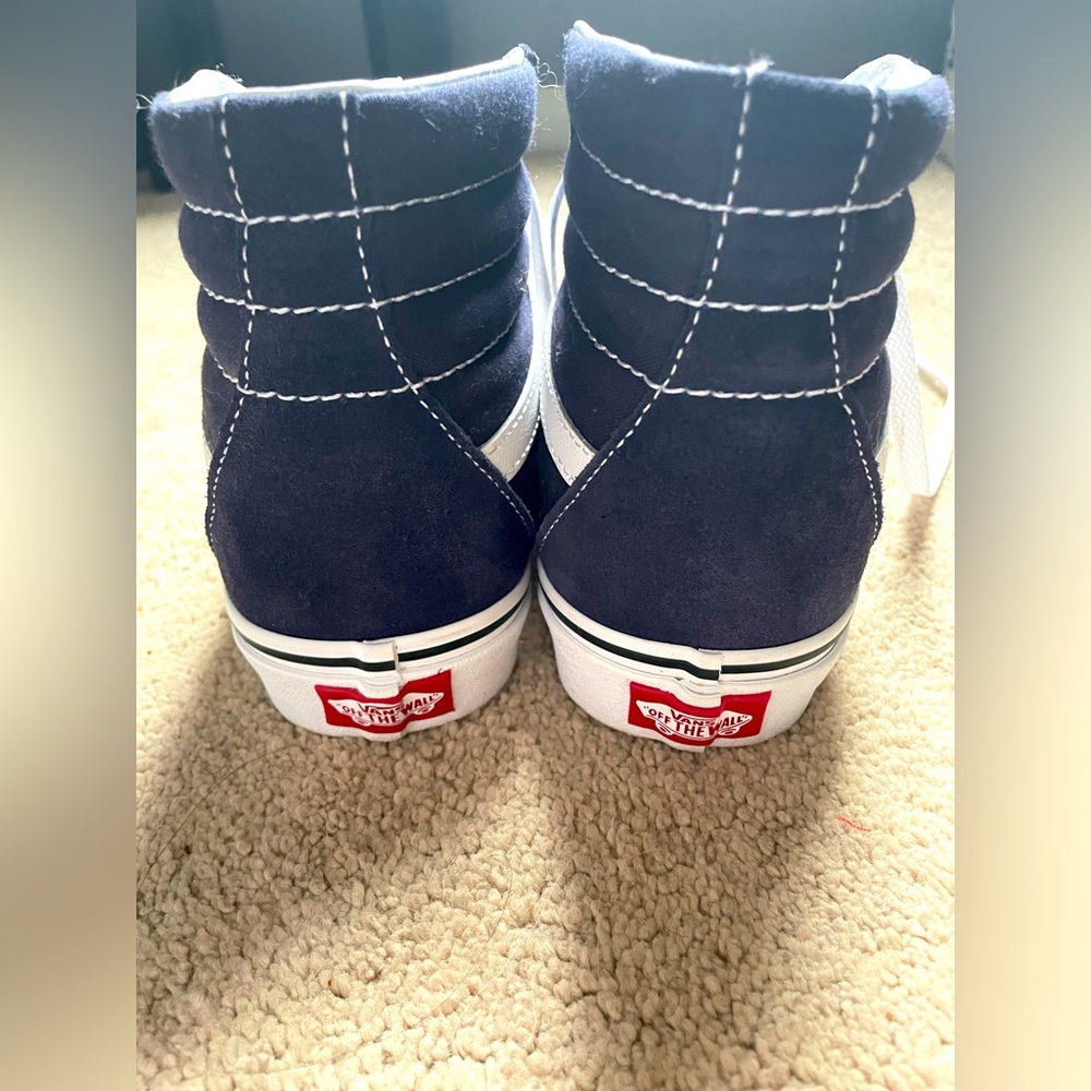Vans Sk8-Hi Shoes, Dark Blue Suede in Sz 8 Women’s, 6.5 Men’s - Picture 4 of 5